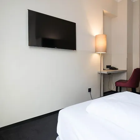 Hotell Topas Frankfurt Centre 3*