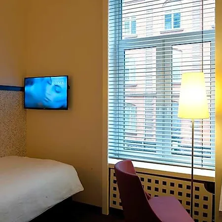 Topas Frankfurt Centre - Digital Check-in 3*