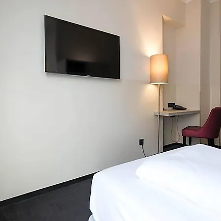 Hotel Topas Frankfurt Centre - Digital Check-in 3*