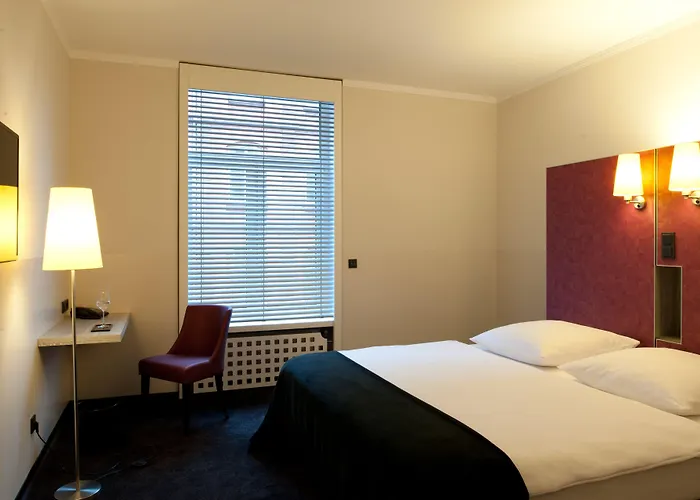 Topas Frankfurt Centre Hotell 3*