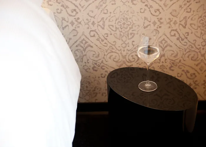 Topas Frankfurt Centre 3*