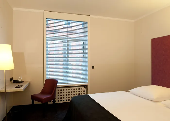 Hotell Topas Frankfurt Centre 3*