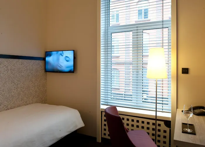 Topas Frankfurt Centre